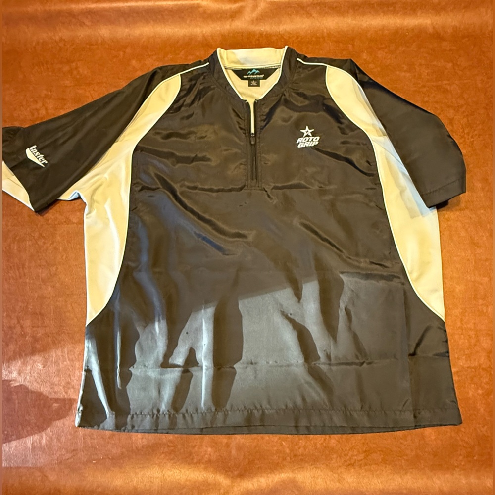 Tri-Mountain RotoGrip Bowling Men’s S/S Performance Jacket, Size Large.